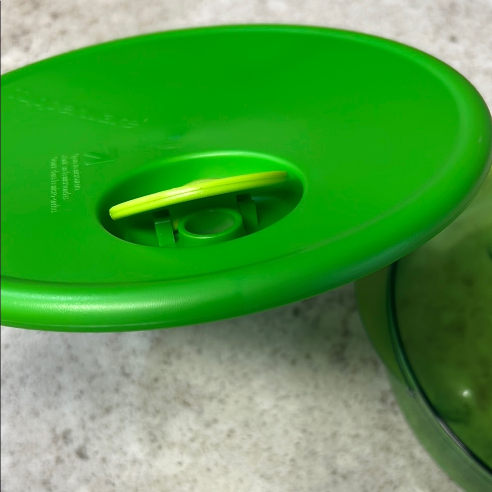 Tupperware Bright Green Round Container - Picture 3 of 6